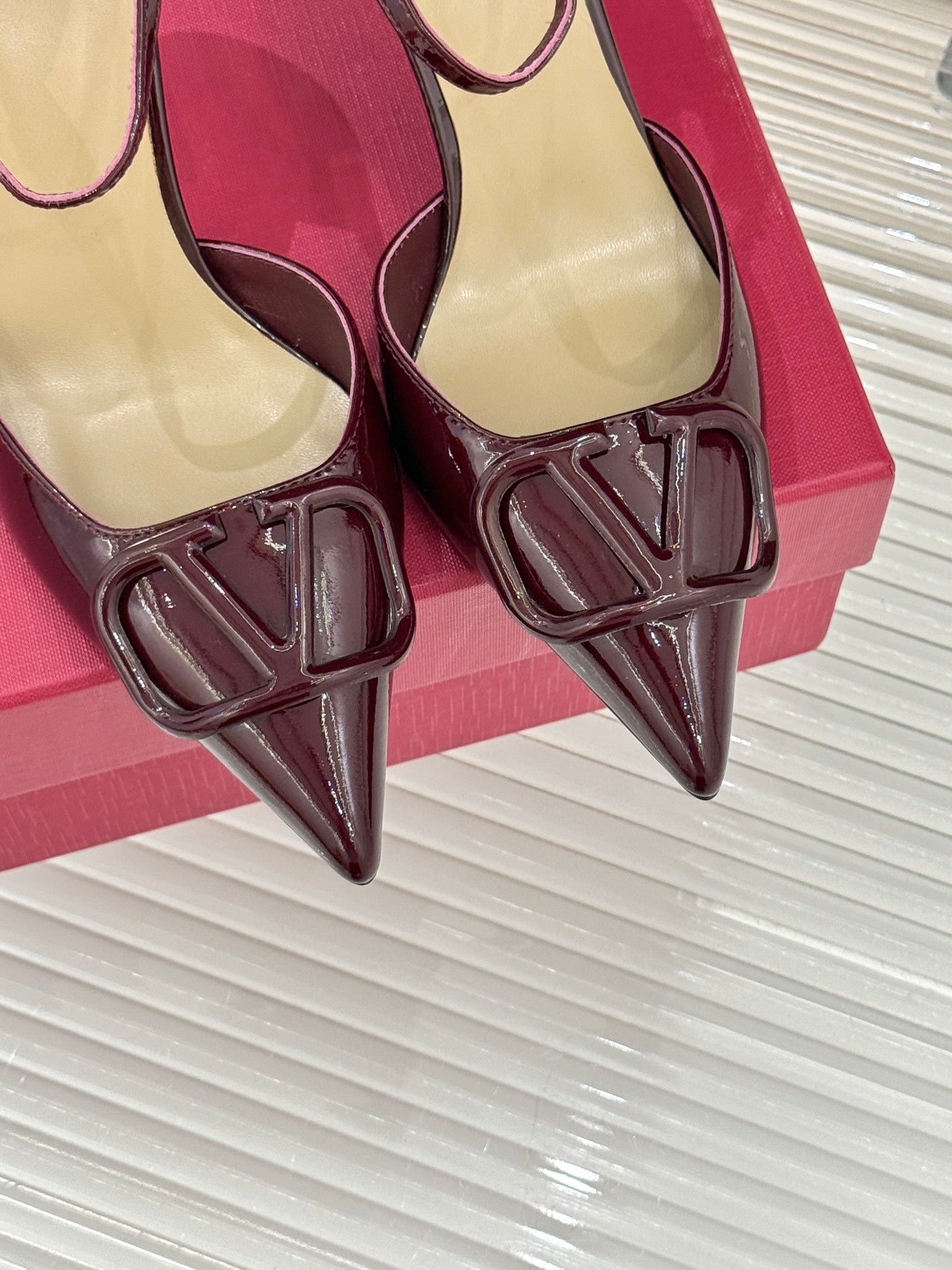 Logo Buckle Pointed-Toe Pump — Ankle Strap