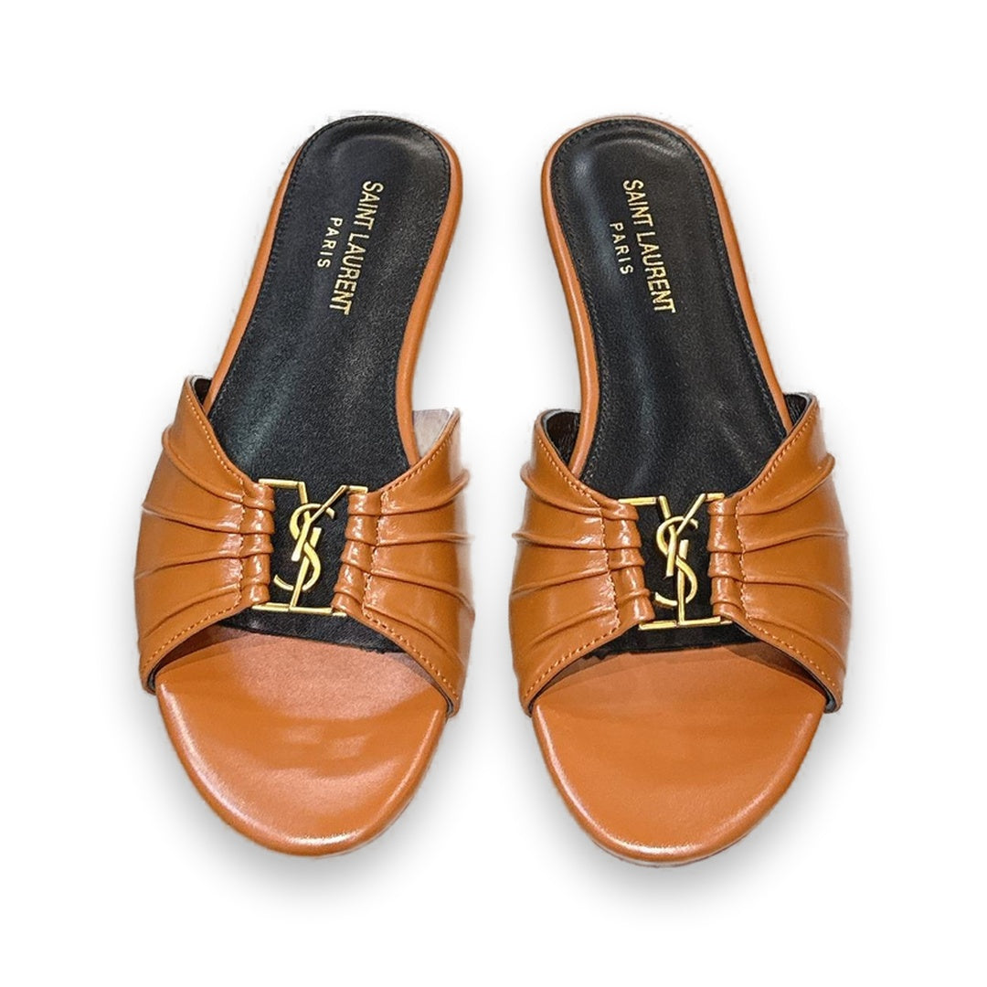 Logo Gold Hardware Flat Slide Mule — Pleated Strap